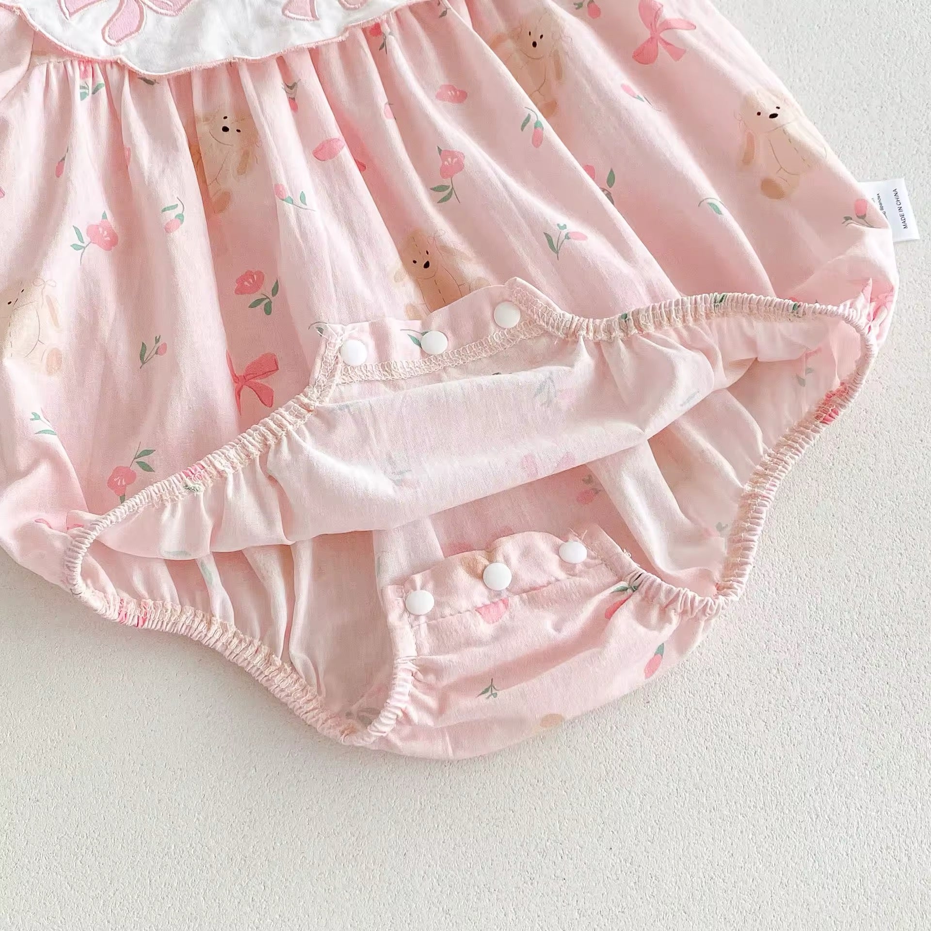 🌸 Soft Pink Romper – Adorable & Comfy!