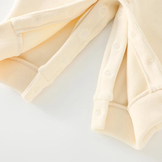 Snap crotch and inner fleece detail of the baby overall romper