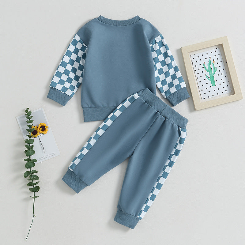 Blue checkerboard set with picture frame