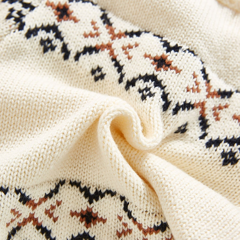 Geo Pattern Raglan Sleeve Sweater With Knit Shorts