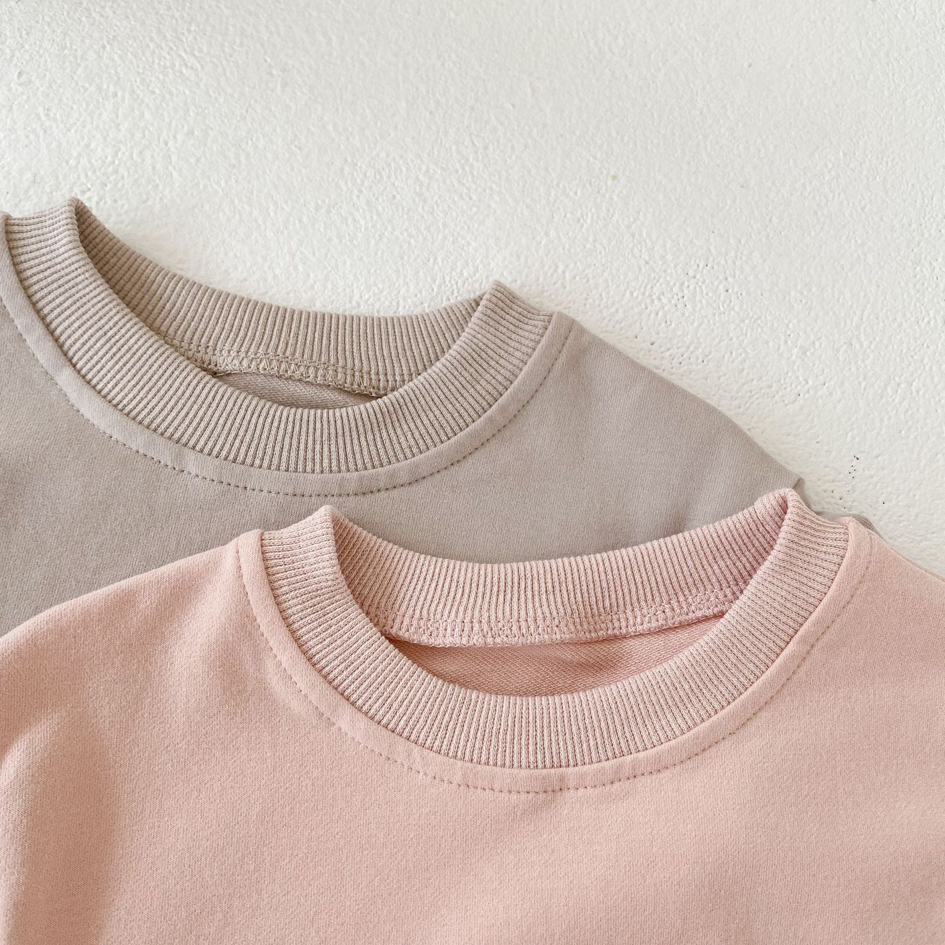 Sweatshirt With Pocket And Shorts Set