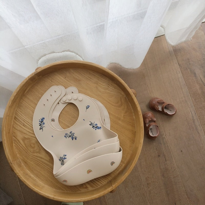 Stylish Cartoon Print Silicone Bib
