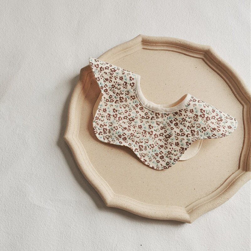 Dot/Stripe Pattern 360 Degree Rotating Bib