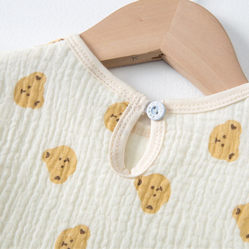Solid Color/Pattern Ruffle Bib