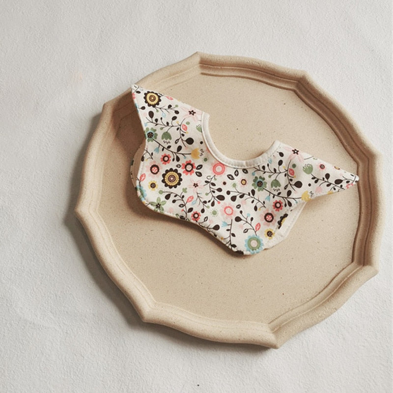 Dot/Stripe Pattern 360 Degree Rotating Bib