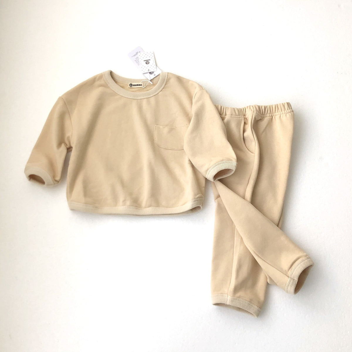 Apricot sweatshirt and joggers set