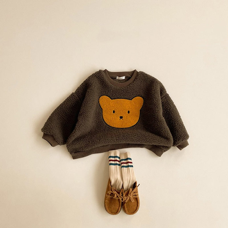 Brown teddy sweatshirt with socks and shoes