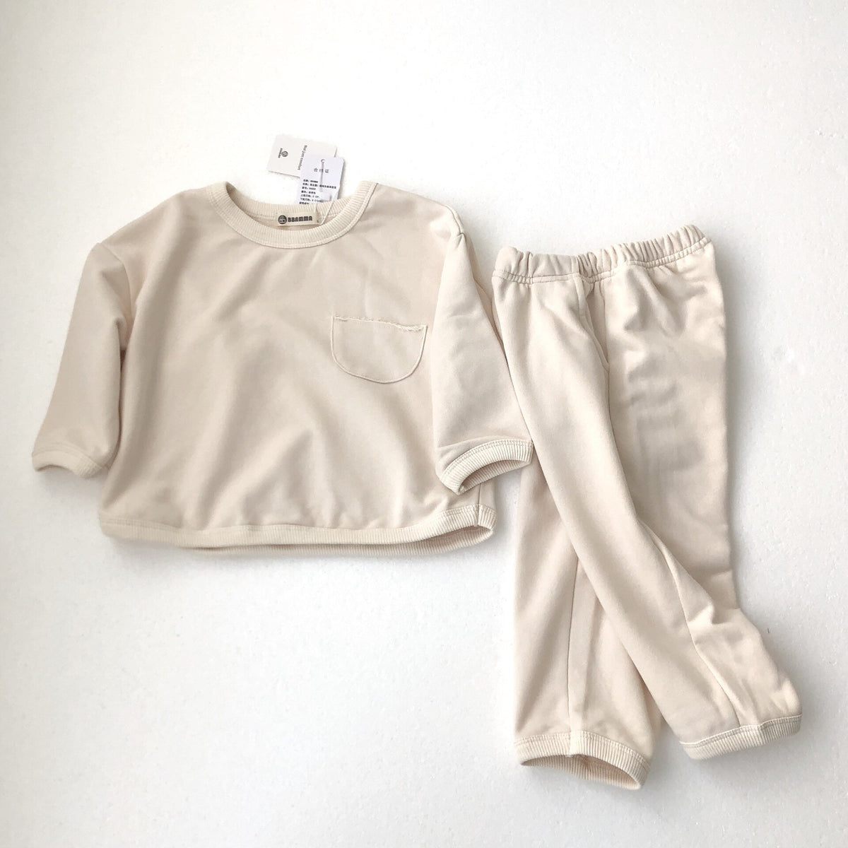 Cream sweatshirt and joggers set