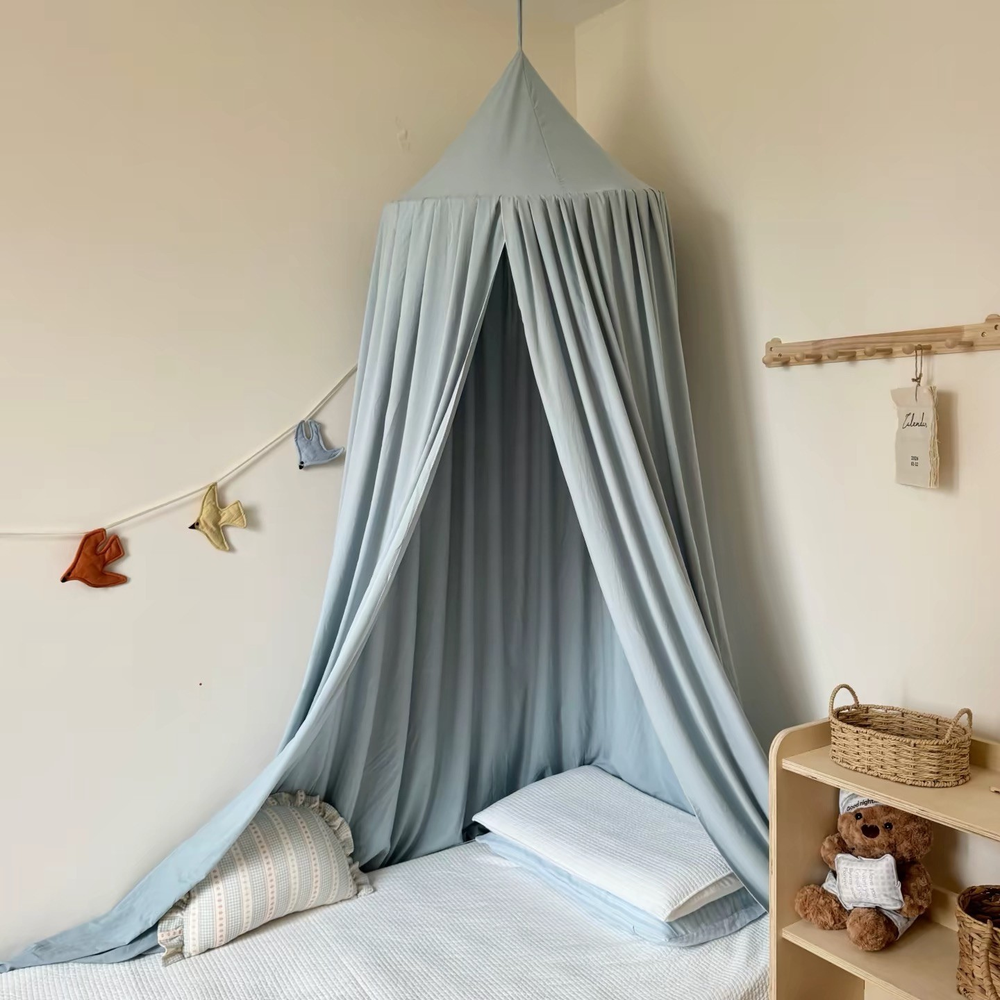 The Cozy Canopy