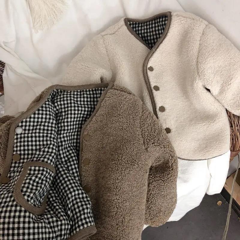 Beige sherpa jacket with gingham check reverse side