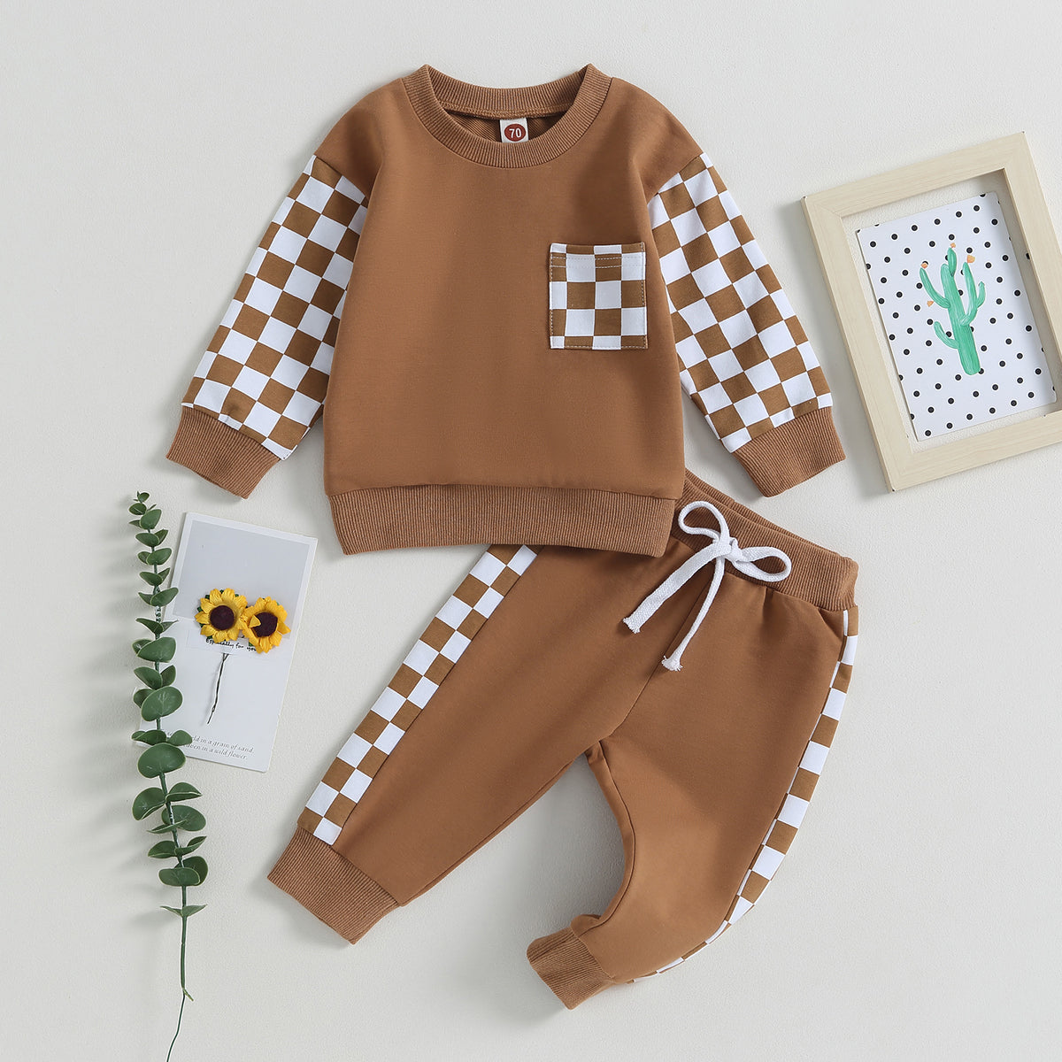Brown checkerboard sweatshirt and joggers set