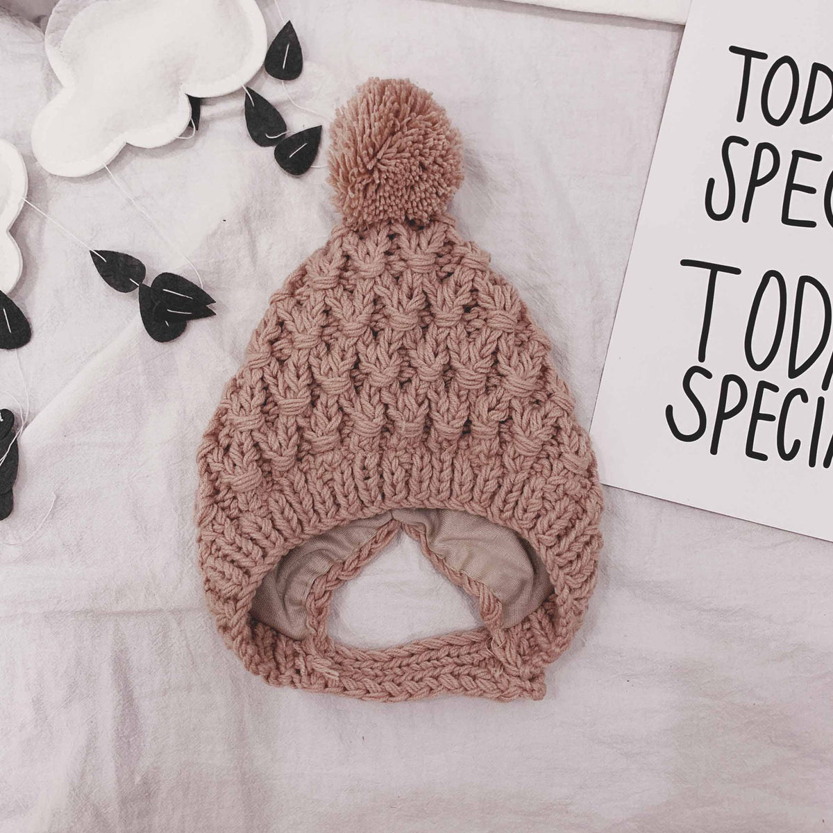 Dusty pink chunky knit pom-pom baby hat