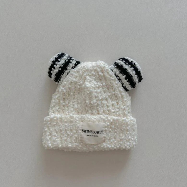 White chunky knit beanie with bear ears
