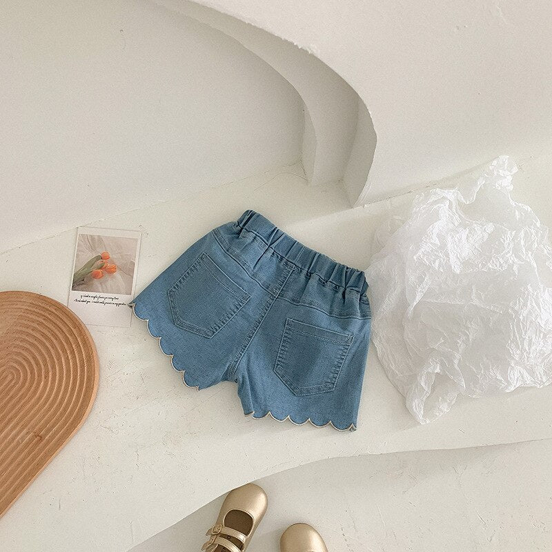 Casual Wavy Edge Shorts