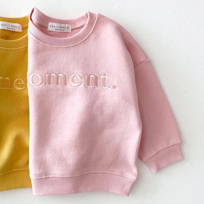 MOMENT Casual Sweatshirt