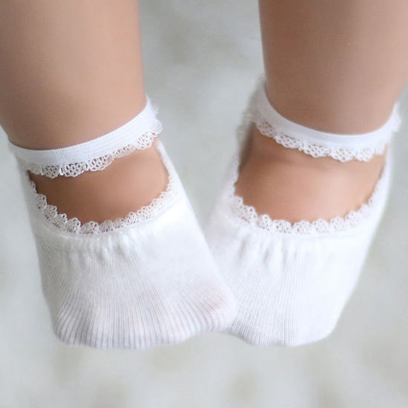 Socks With Lace Rubber