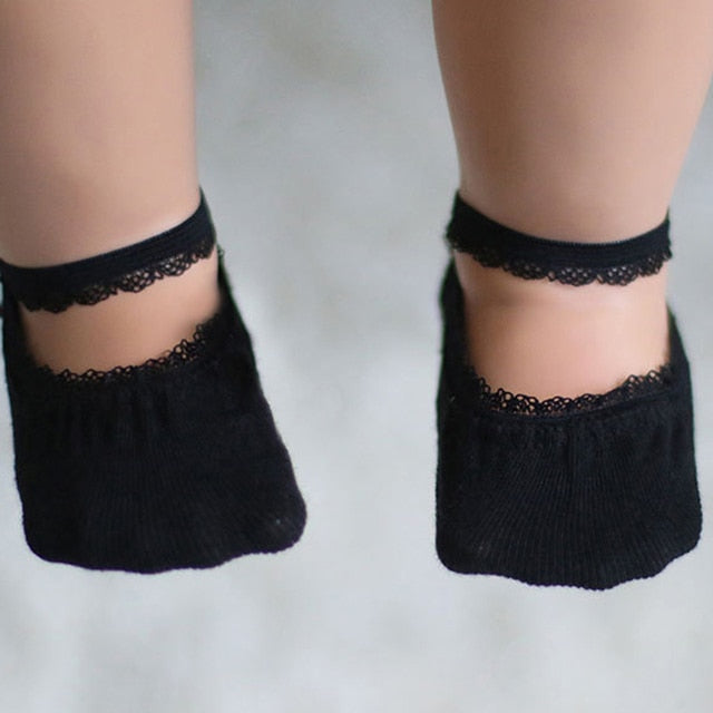 Socks With Lace Rubber
