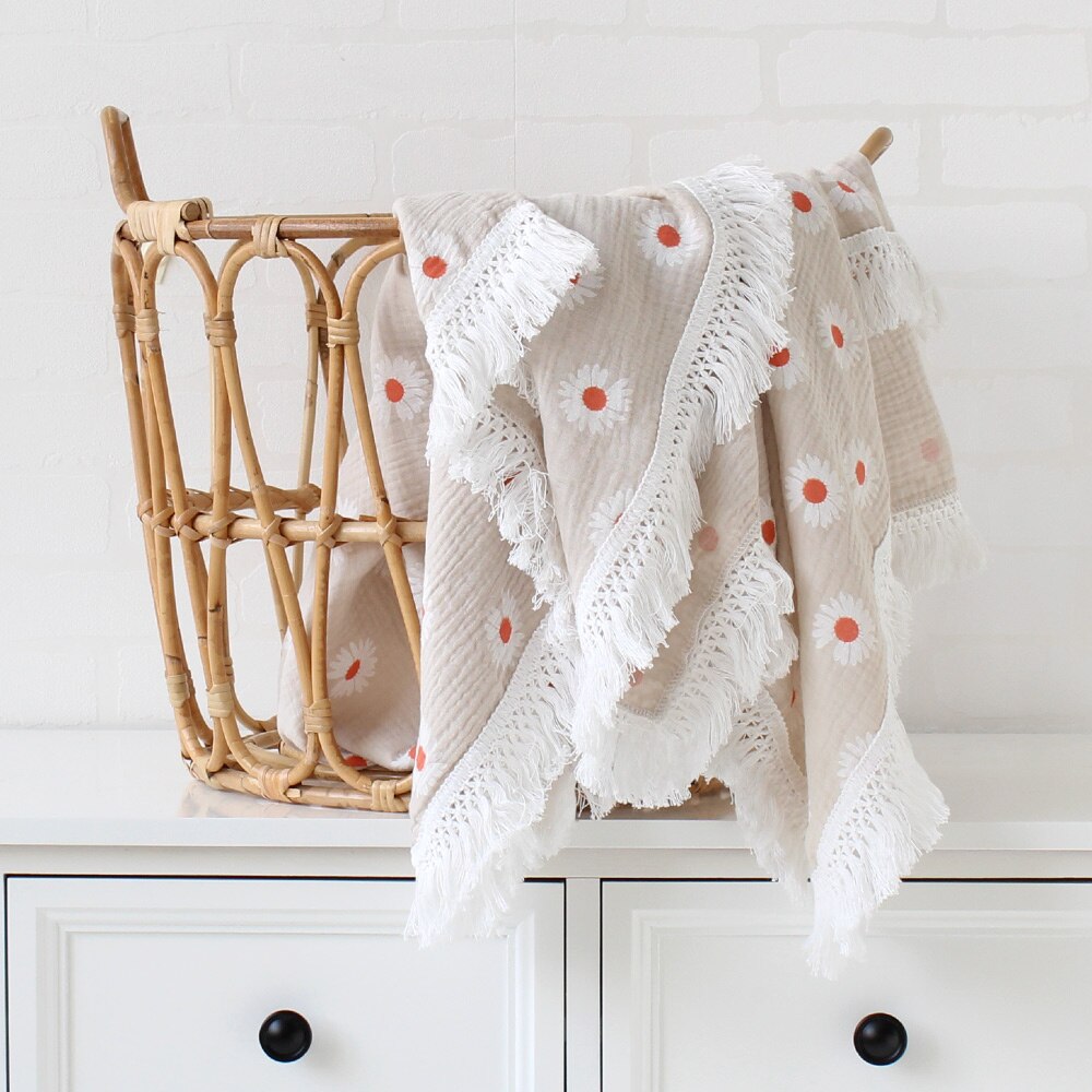 Muslin Blanket With Tassel