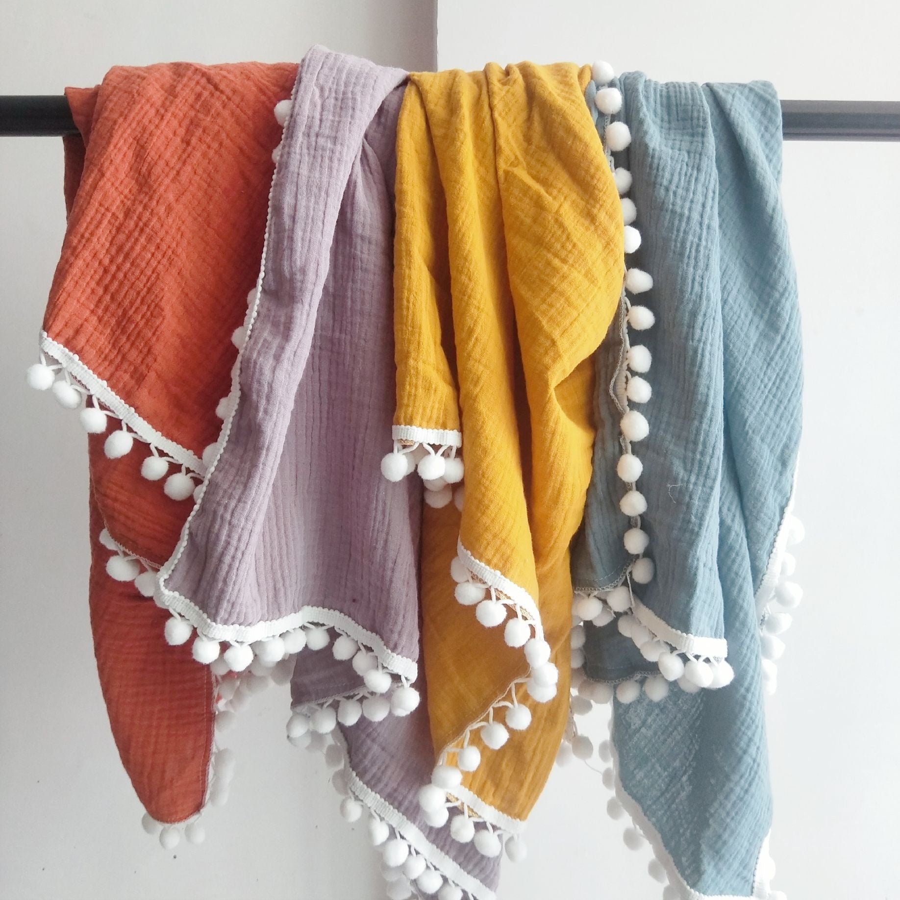 Muslin Blanket With Tassel