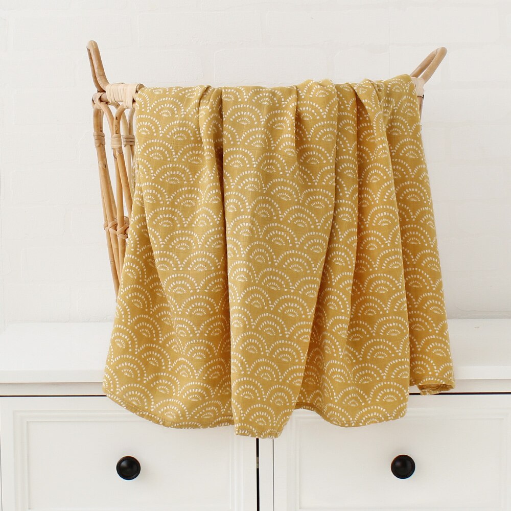 Muslin Ruffle Blanket