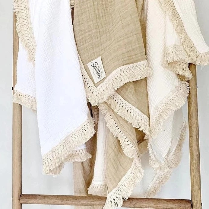 Muslin Blanket With Tassel