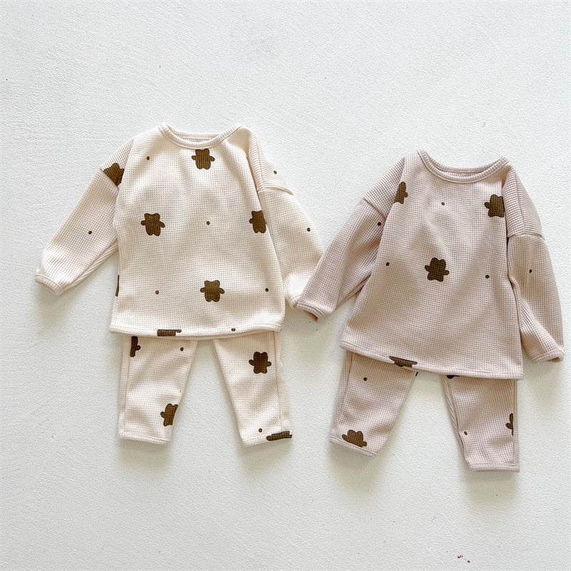 White and khaki bear print waffle top and pants sets