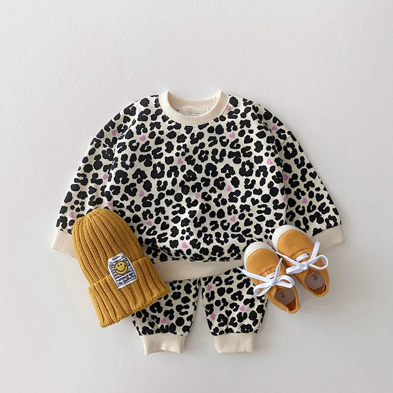 Leopard print sweatshirt and pants with beanie and shoes